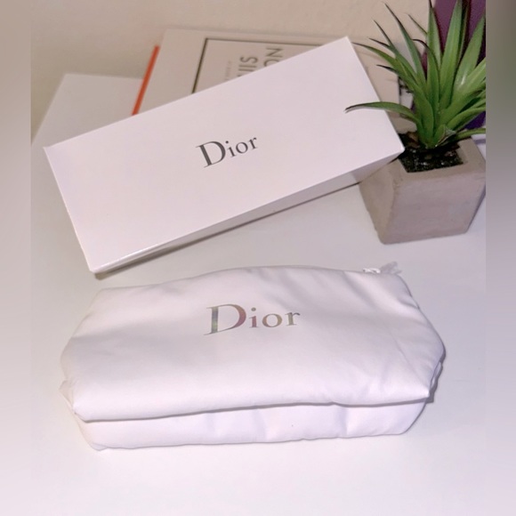 NEW DIOR Beauty Gift Bag Makeup Dior Logo Luxury Cosmetic Pouch Case - Picture 3 of 7